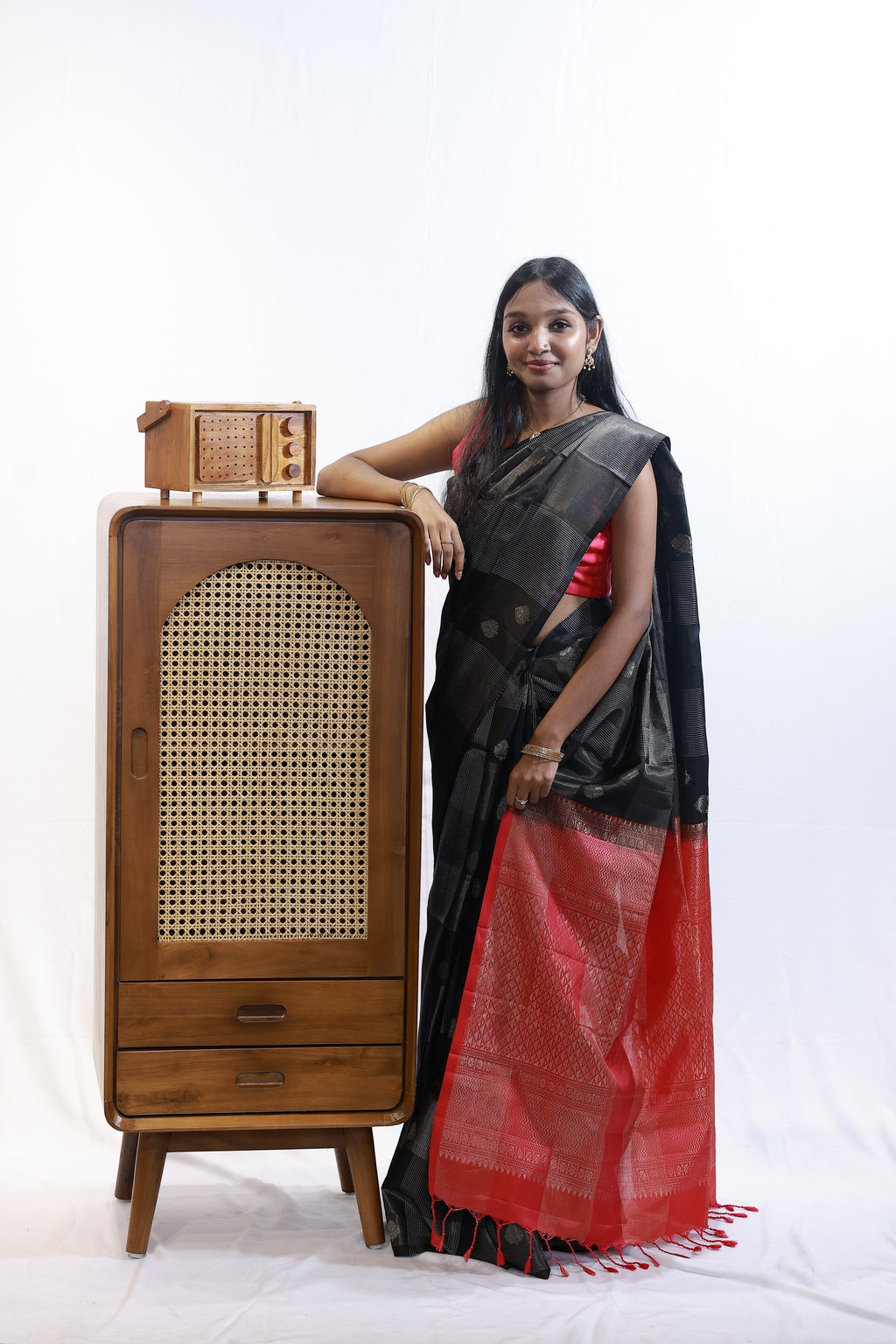 SS JARI BOX